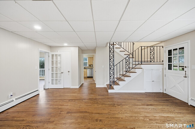 217 Ocean Dr W