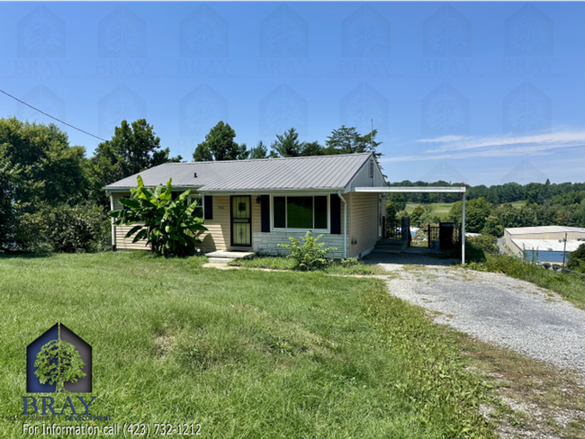 Building Photo - One level living with scenic views
