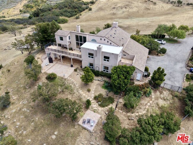 10827 Pacific View Dr