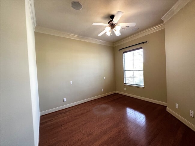 Photo - 617 Constellation Blvd