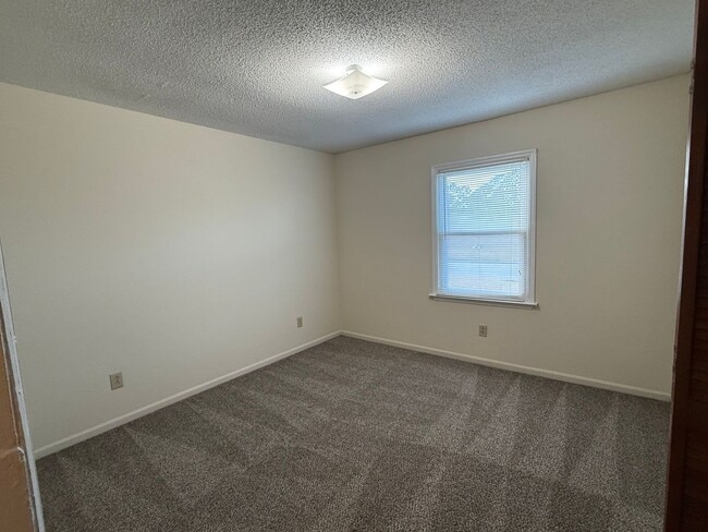 Photo - 2 Bedroom 1 Bathroom