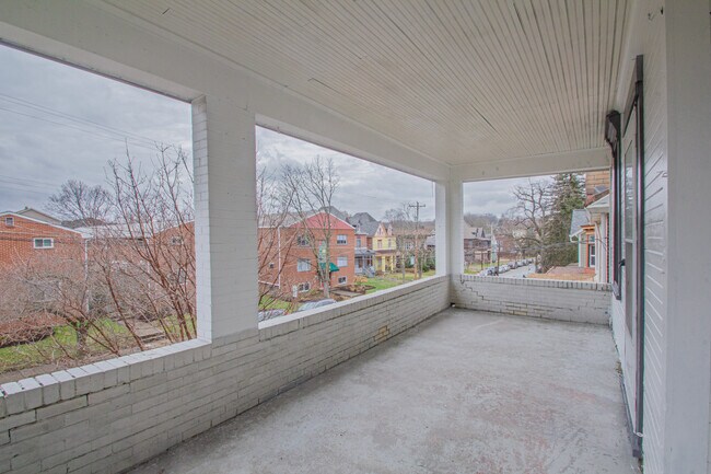 Photo - 435 Franklin Ave Unit 2