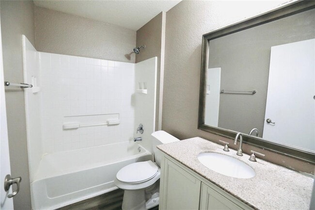 Photo - 5621 Abby Ann Ln