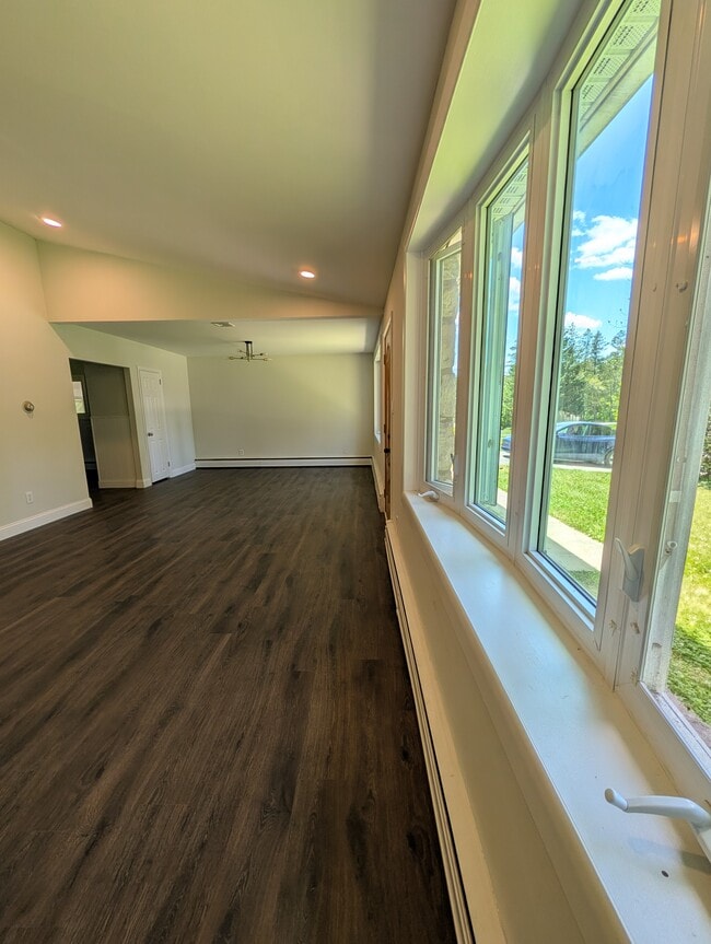 Photo - 15 N Forge Manor Dr