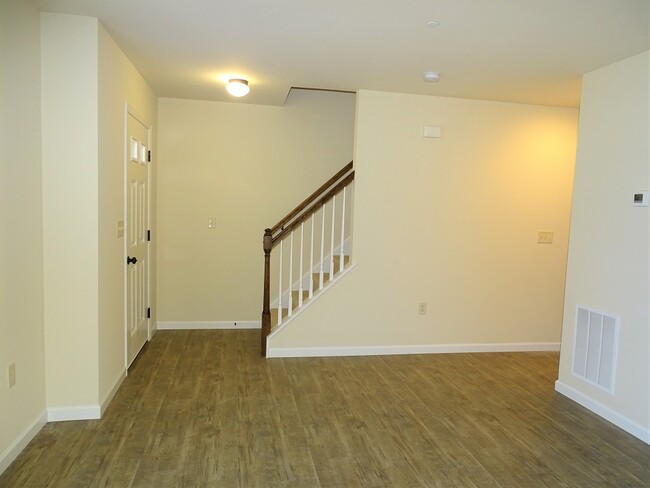 Photo - 609 Byler Cir