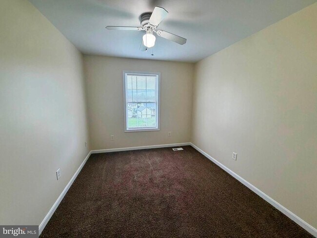 Photo - 296 Verdier St