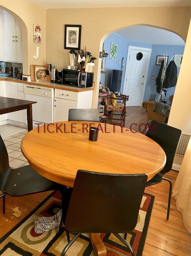 Photo - 195 Meigs St Unit 4