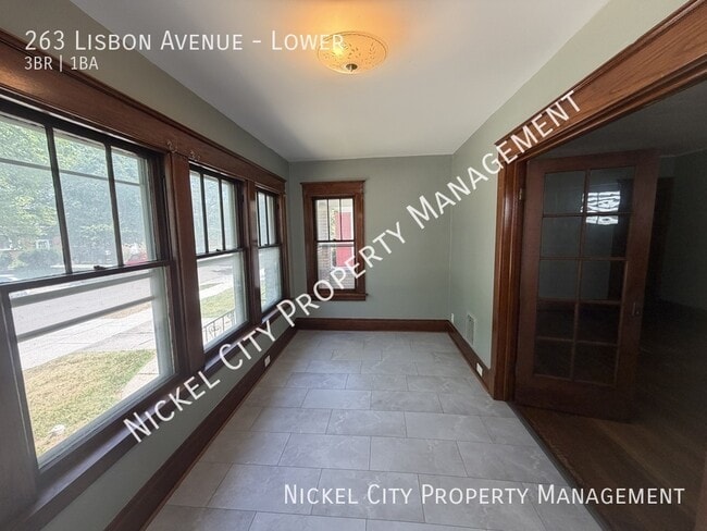 Photo - 263 Lisbon Ave Unit Lower