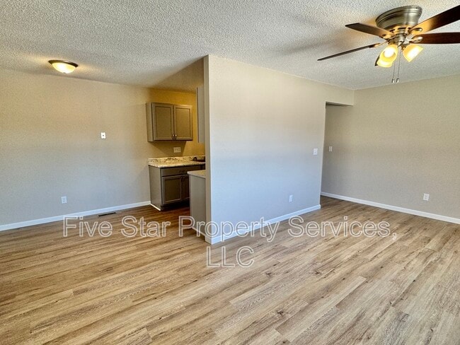 Photo - 151 S Durkin Dr Unit 4