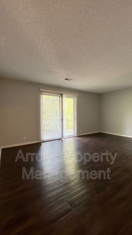 Photo - 320 Lincoln St Unidad 6 Rental