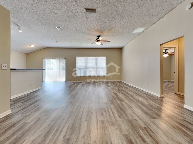 Photo - 14015 Fish Eagle Dr E