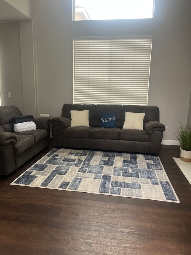 Photo - Cozy 3 bedroom 2.5 bath home Available Now!