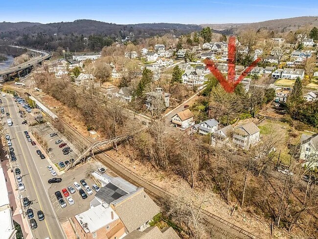 Photo - 87 Washington Ave Apartments