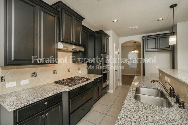 Photo - 18810 Edwards Edge