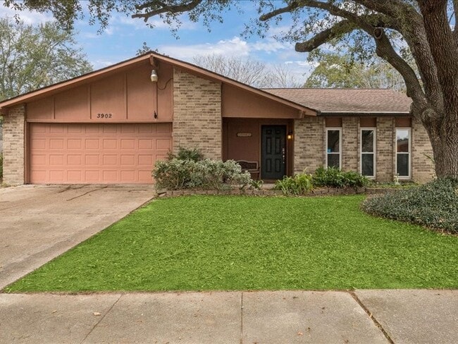 Photo - 3902 Broken Elm Dr