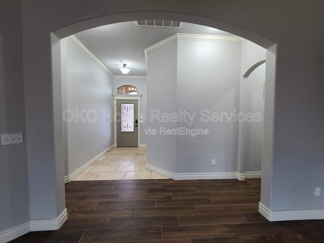 Photo - 4800 Hambletonian Ln