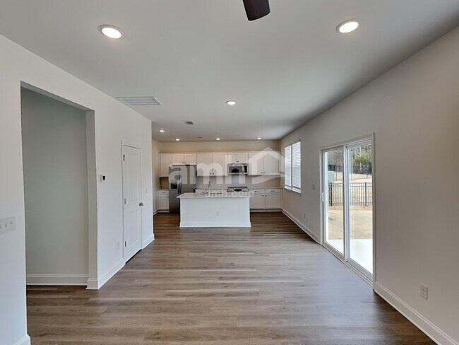 Photo - 5002 Twin River Dr