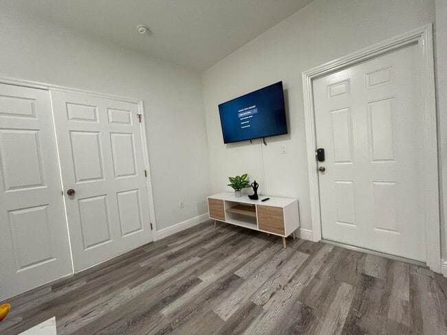 29 Oviedo Ave Unit SI FL2-ID1056543P