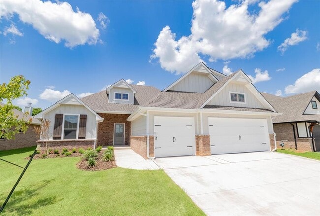 Building Photo - Brand New Hone + Mustang Schools + 4 bedro... Rental