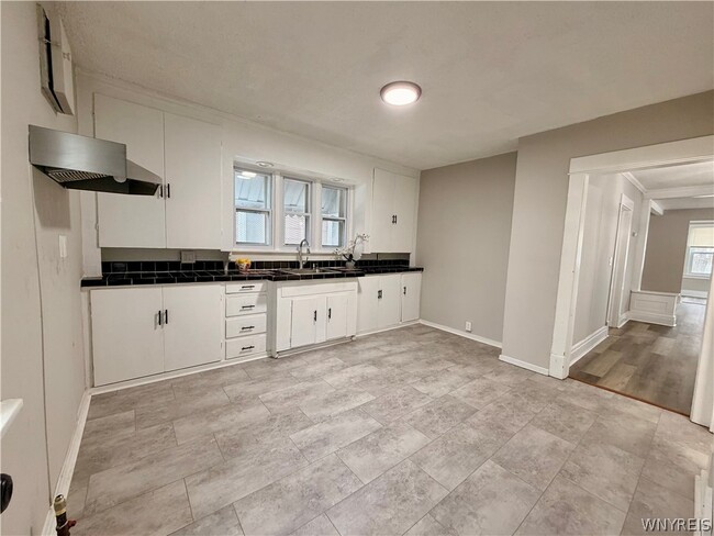 Photo - 35 Dorris Ave