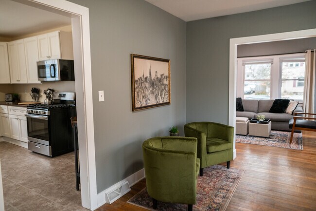 Photo - 2116 Lafayette Ave NE
