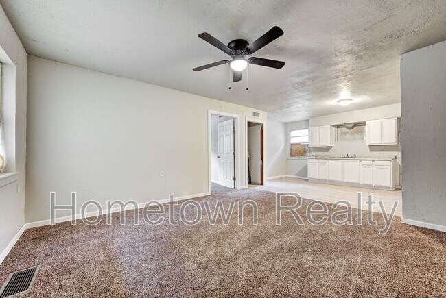 Photo - 1135 N Billen Ave