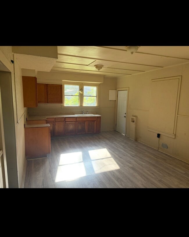 Photo - 4406 Jackson St