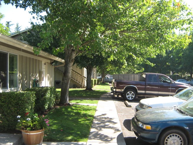 Photo - 1725 N 5th St Unidad 75