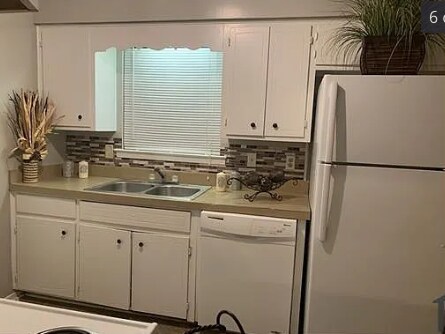 Photo - 3855 Woodley Rd