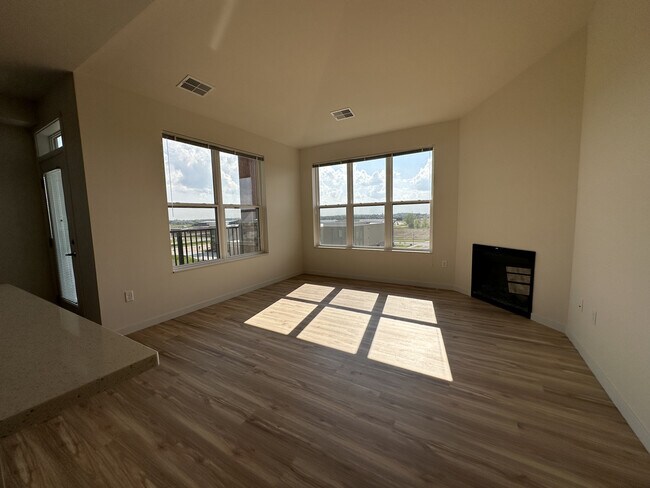 Colorado Commons - 143 N Wildwood St