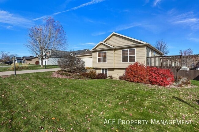 Photo - 6950 Manchester St