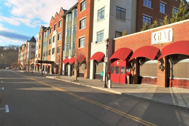 Photo - 1-100 Christie Pl