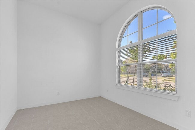 Photo - 1805 Everglades Dr