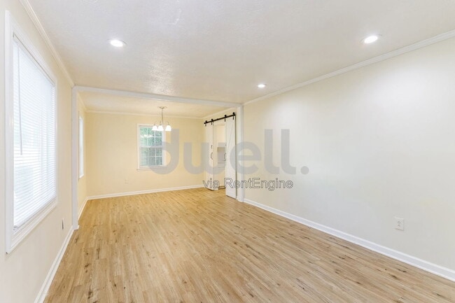 2492 Coleman Ave