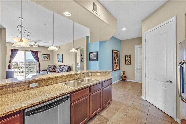 Photo - Partially Furnished 2 Bedroom 2 Bathroom Luxury Condo!