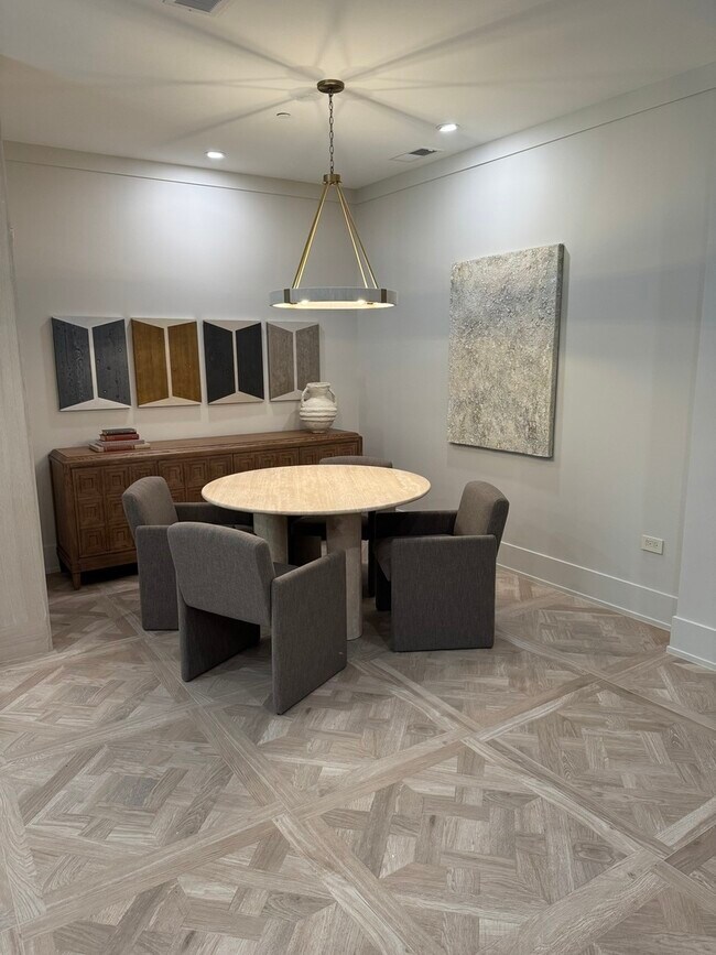 Photo - 1800 Amberley Ct Unidad 102
