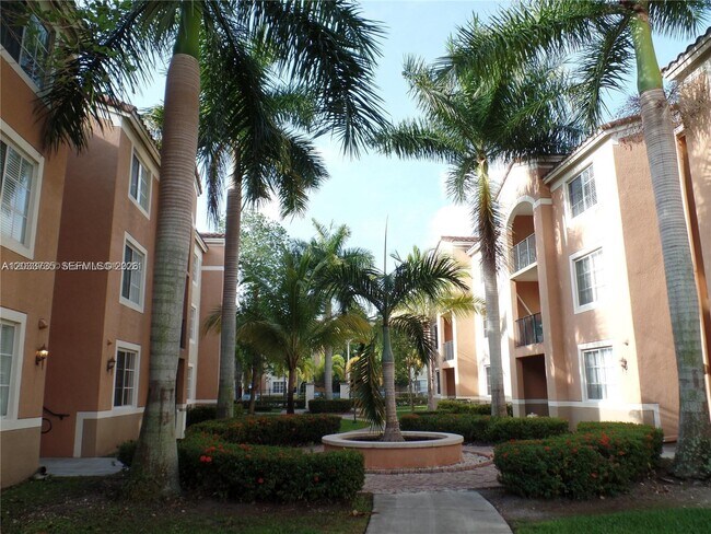 6801 SW 44th St Unit 203