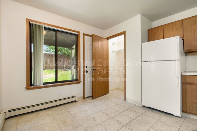 Building Photo - 2940 Earle Ave SW Unit 1