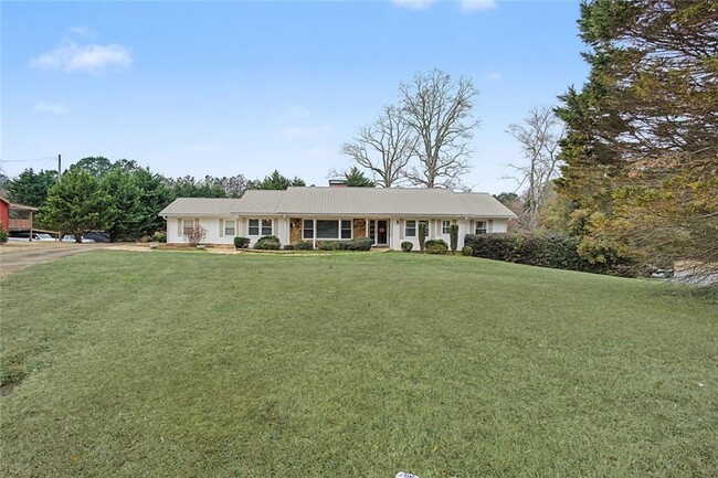 Photo - 1001 Wiley Bridge Rd