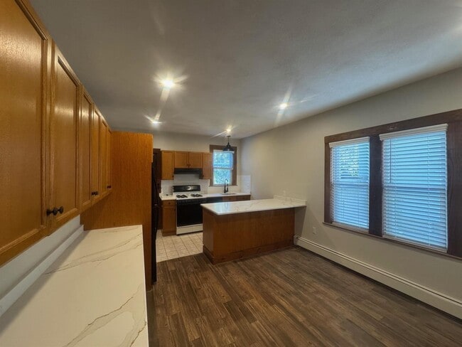 Photo - 29 Frederick Ave Unit 1