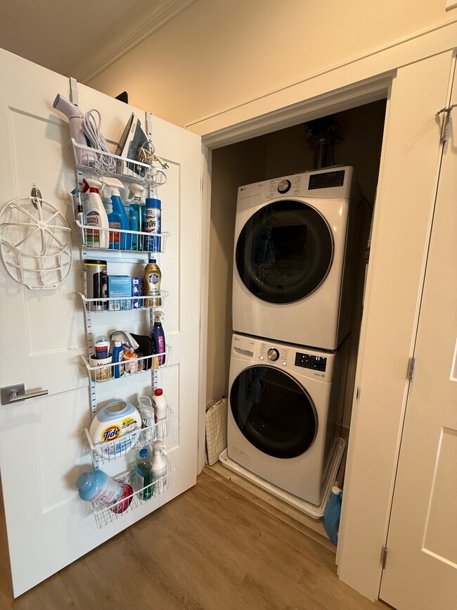 Photo - 835 Lake St Unidad 414