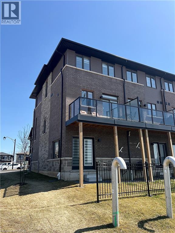 Photo - 120 Court Dr