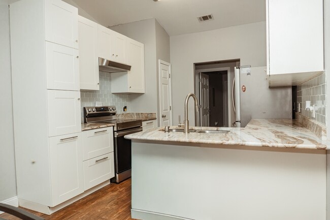 Photo - 2813 Atoka Trail