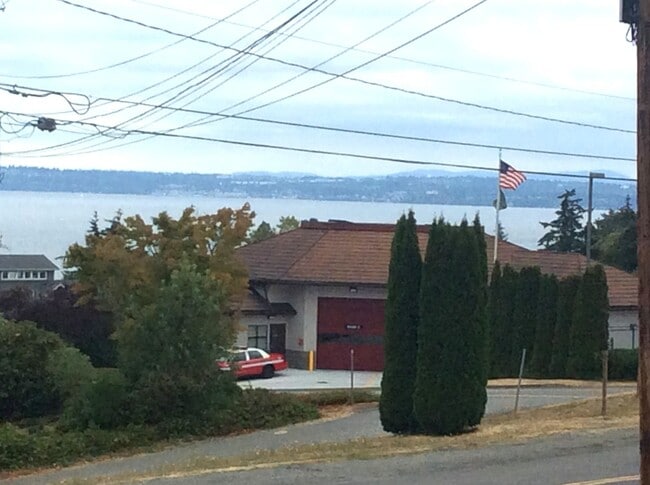 Photo - 6555 Dash Point Blvd NE