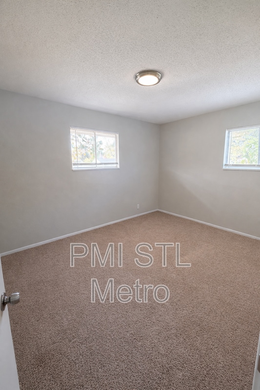 Photo - 205 Grampian Rd