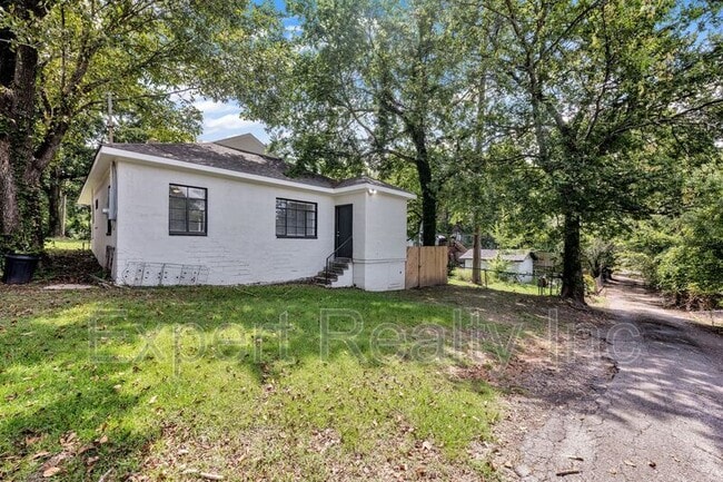 Photo - 7420 Sparta Ave