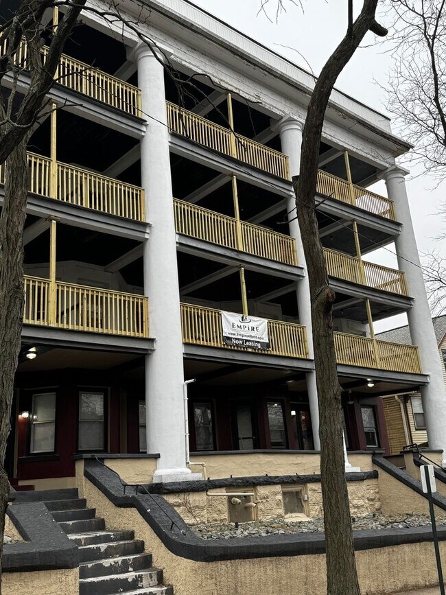 Renovated 3 bed, 1 bath available in Scranton - Renovated 3 bed, 1 bath available in Scranton Apartment Unit 320 - 2