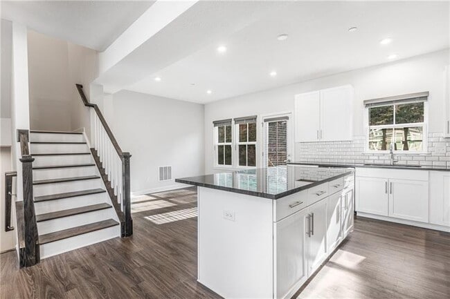 Photo - 143 Moyer Hill Dr