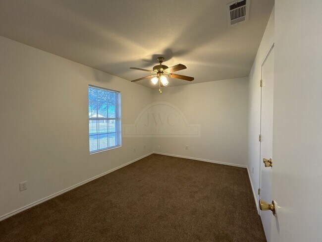 Photo - 3908 Fieldcrest Dr