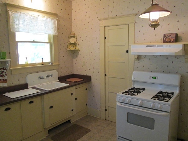 Photo - 3Bd/1Ba Two Story House - Available Soon!